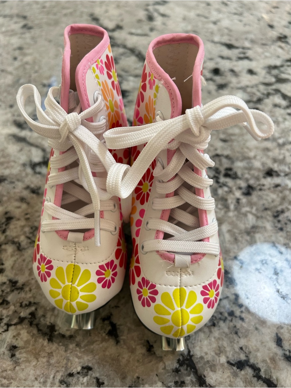 Kids White Floral Roller ice with Pink Trim